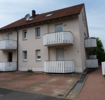 2-Zimmer-Wohnung ca. 45 m² + Einbauküche + PKW-Außenstellplatz - Schwanfeld