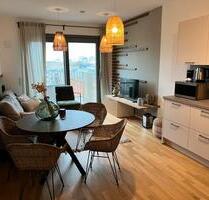 Zentrale, hochwertige und sonnige 2 Zi-Wohnung am Park mit Balkon - Berlin Friedrichshain-Kreuzberg