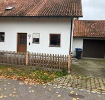 Doppelhaushälfte - 900,00 EUR Kaltmiete, in Rain (PLZ: 94369)