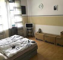 Pfiffige 3 ZiWohnung,EBK + Tageslichtbad, im Grünen, zentrumnah - Coburg