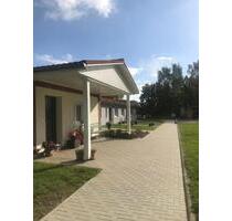 schöne 2-Raum-Wohnung mit Terrasse, ebenerdig zu vermieten - Rosenow