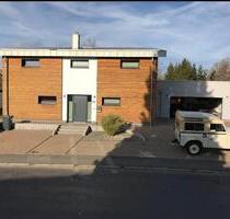 Doppelgarage mit viel Stauraum zu vermieten in Gerolstein