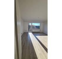 NEU RENOVIERT! 3-Zimmer Wohnung mit Balkon in Langen zum 01.11.25 - Geestland