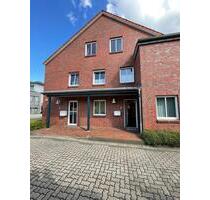 ZEVEN MITTE 3 Zi 99qm - frisch saniert + Parkplatz + Terrasse