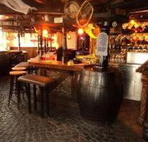 Verpachte TOLLES RUSTIKALES BIERLOKAL in Pforzheim ( ehemals Pflaumenbaum ! )