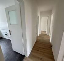 +++Über wenige Stufen in Ihre neue Wohnung+++ - Hainichen