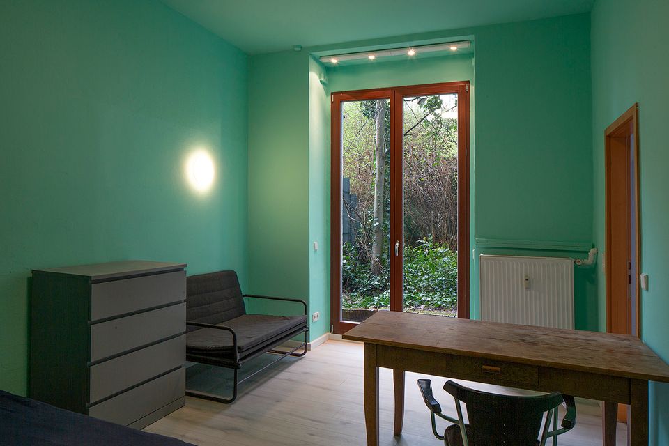 1-Zimmer Wohnung möbliert, kleiner Garten - Berlin Charlottenburg-Wilmersdorf