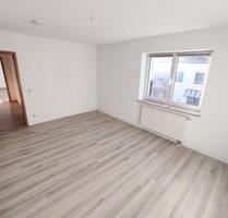 Helle und gemütliche 52 m²-Wohnung mit offener Wohnküche ツ - Hohenstein-Ernstthal