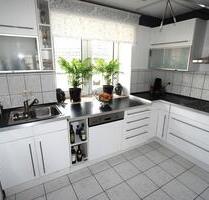 SCHÖNE GROSSZÜGIGE 2-3ZKB-WOHNUNG MIT SCHÖNER EBK IN RUHIGER LAGE - Seibersbach