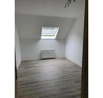 Dachgeschoss Wohnung - 620,00 EUR Kaltmiete, in Duisburg (PLZ: 47167) Hamborn