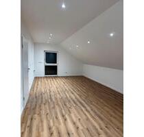 Neubau Dachgeschoss Wohnung ca65m2 ab sofort. - Schöllnach