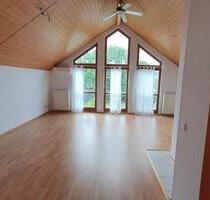 Klimatisierte Dachgeschosswohnung in Köln-Merkenich