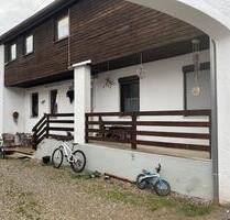 Altes Bauernhaus zu vermieten - 800,00 EUR Kaltmiete, in Wolnzach (PLZ: 85283)