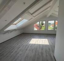 Schöne Wohnung über 2 Etagen, ideal für WG oder Familien - Woringen