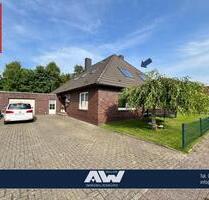 Schöne Oberwohnung mit Gartenteil in Hage!