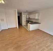Moderne 2-Zimmer-Wohnung mit Terrasse & Einbauküche im Erdgeschos - Florstadt