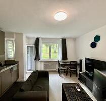Möblierte 2-Zimmer-Wohnung mit Balkon und Blick ins Grüne - München Feldmoching-Hasenbergl