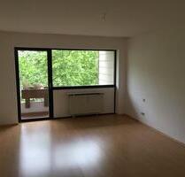 Moderne, frisch renovierte 2-Zimmer-Wohnung im Herzen von Homburg