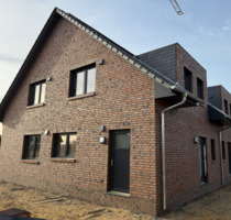 Neubau Doppelhaushälften in Tespe 4-Zimmer mit Garten