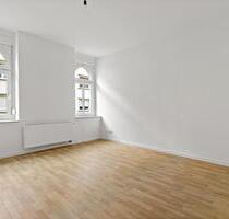 Helle 2-Raum-Wohnung mit Balkon und schönem Grundriss in Weißenfels