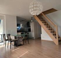 Attraktive und helle Maisonette -Wohnung mit großen Balkon - Uhldingen-Mühlhofen