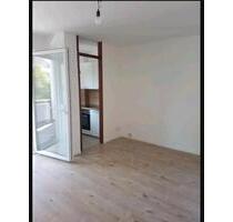 Einzimmerwohnung mit Tiefgaragenstellplatz - Reutlingen Reutlingen-Betzingen