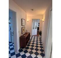 Sehr schöne 2,5 Zimmer Maisonette Dachgeschoss Wohnung - Landau in der Pfalz