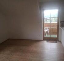 Schöne komfortable 2 Zi. Wohnung in 93485 - Straubing
