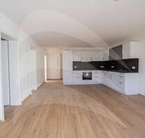 Weitblick von Alpen bis Bayerwald: 3-Zimmer Wohnung mit Garten in Denkhof - Büchlberg