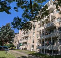 RUHIG WOHNEN IN PLAUEN: hübsche 2-Zi.-Whg. mit Balkon & Wanne - Dresden Cotta