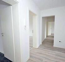 VIEL PLATZ | 4 ZIMMER | BALKON | GÄSTE-WC | BADEWANNE - Wittmund