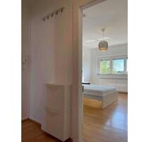 3 Raum-DG-Wohnung in Frankfurt Dornbusch Ideal für Berufstätige - Frankfurt am Main Ginnheim