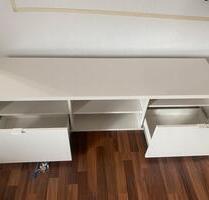 IKEA TV-Bank (TV Schrank) + L-förmiger Schreibtisch - Bremerhaven Mitte
