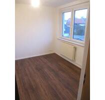 3-Zimmer Wohnung mit Keller,Garage und Gartenfläche.Modernisiert. - Aschersleben