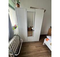 Exklusive 2-Raum-Wohnung mit Balkon und Einbauküche in Berlin Lic