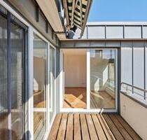 3 Zi. DG-Wohnung mit Balkon in Harburg - Hamburg