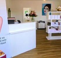 Arbeitsplatz im Kosmetikinstitut zu vermieten - Schönberg (Holstein)