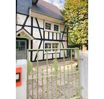 Wohnung auf Pferdehof - 800,00 EUR Kaltmiete, in Ruppichteroth (PLZ: 53809)