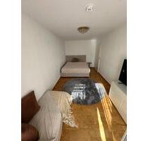 1 Zimmer Wohnung Balkon komplett Möbliert Charlottenburg S Bahn - Berlin Steglitz-Zehlendorf