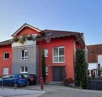 Moderne 5-Zimmer-Designerwohnung mit Garten, Terrasse - Neuenburg am Rhein