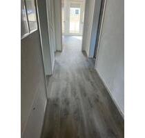 Maisonettewohnung 6 Zimmer, Balkon, EBK neu Renoviert - Weil der Stadt