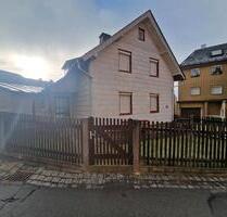 Haus mit kleine Garten - 920,00 EUR Kaltmiete, in Naila (PLZ: 95119)