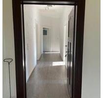 Charmante Dachgeschosswohnung - 550,00 EUR Kaltmiete, in Wuppertal (PLZ: 42329) Gemarkung Vohwinkel