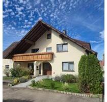 EinfamilienhausZweifamilienhaus 9,5 Zimmer - Rot an der Rot