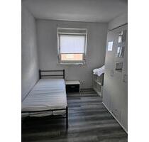 WG Zimmer Stuttgart Weilimdorf - 450,00 EUR Kaltmiete, in Stuttgart (PLZ: 70499) Stuttgart-West