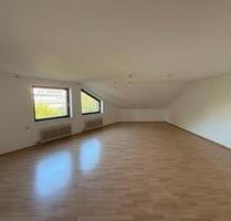 Helle 2 Zimmer Wohnung mit Keller & optionalen Stellplatz - Leonberg