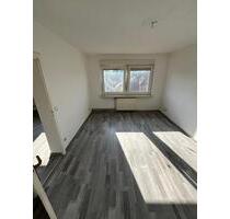 SCHÖNE HELLE 2 ZIMMERWOHNUNG MIT EINBAUKÜCHE AB SOFORT VERFÜGBAR - Drei Gleichen