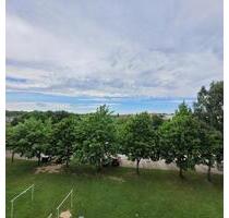 Was für ein Ausblick.. - 428,00 EUR Kaltmiete, in Freiberg (PLZ: 09599)