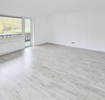 Erstbezug nach Renovierung – großzügige Wohnung mit Balkon & Garten - Attendorn