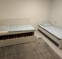 Übernachtung während der Hessentage - Zentrales Zimmer 3 Betten - Wiesbaden Bierstadt